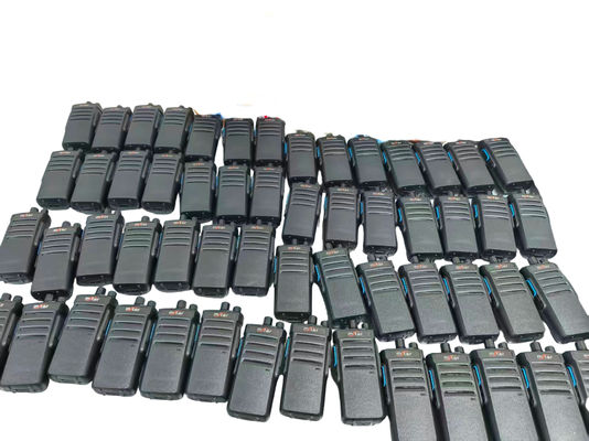 কেনা BF-9700 Waterproof IP67 Walkie Talkie with 2800mAh Battery 16 Channels VHF UHF Digital Two-Way Radio অনলাইন উত্পাদন